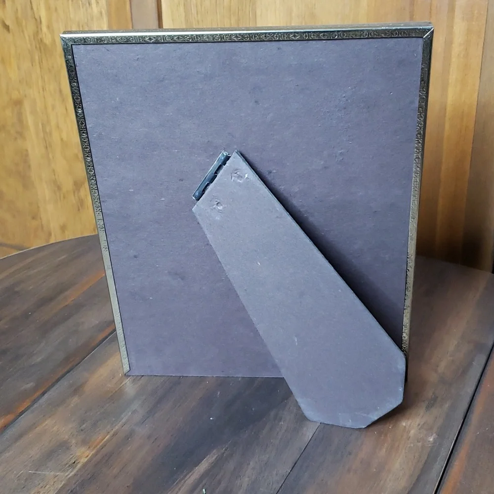 Vintage Antique Gold Free Standing 8x10 Picture Frame
